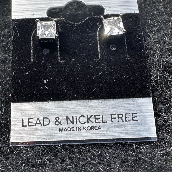 JOY square/princess cut CZ stud earring set. Surgical steel/ No lead/ No nickel - Picture 5 of 6